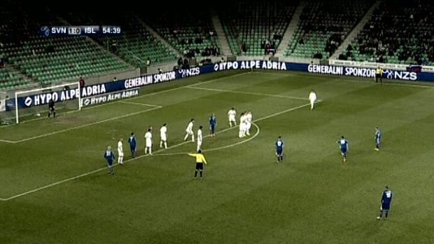 Vidéo - Qualif CdM2014 - Le coup franc majestueux de Sigurdsson Vidéo - Qualif CdM2014 - Le coup franc majestueux de Sigurdsson
