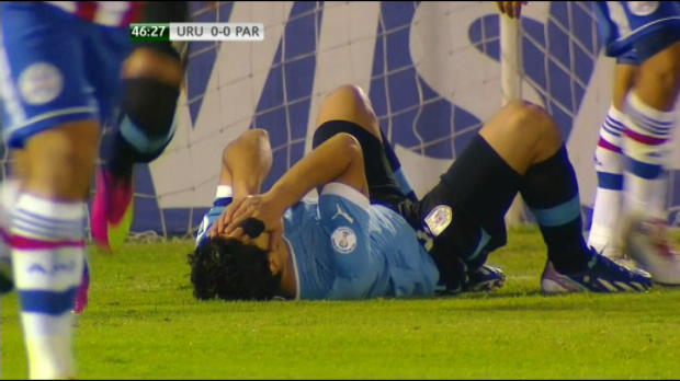 Vidéo - Qualif CdM 2014 - Mauvaise opération pour l'Uruguay Vidéo - Qualif CdM 2014 - Mauvaise opération pour l'Uruguay