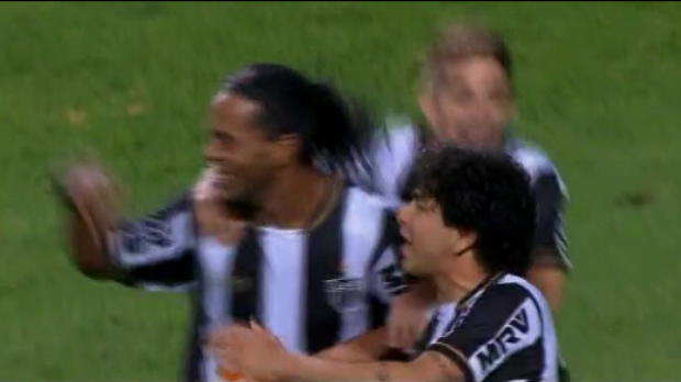 Foot Transfert, Mercato Video - Brésil : Le show Ronaldinho