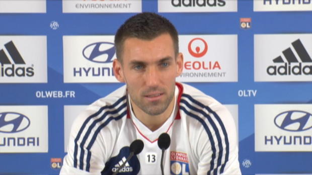 Bleus - Réveillère : 'La vie continue'