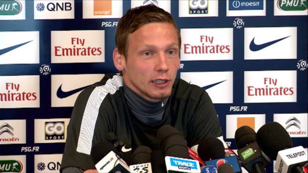 PSG - Chant�me : 'Tout le monde pense � Barcelone'