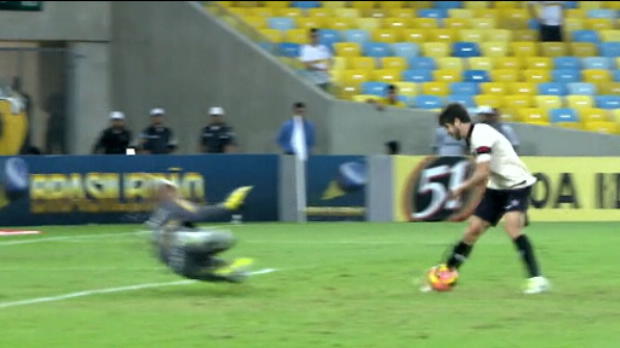 Video - Brésil, La superbe passe décisive de Juninho