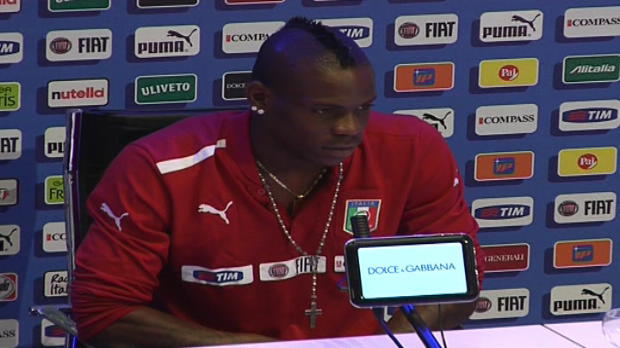 Serie A - Milan AC, Balotelli esp�re plus de progr�s contre le racisme
