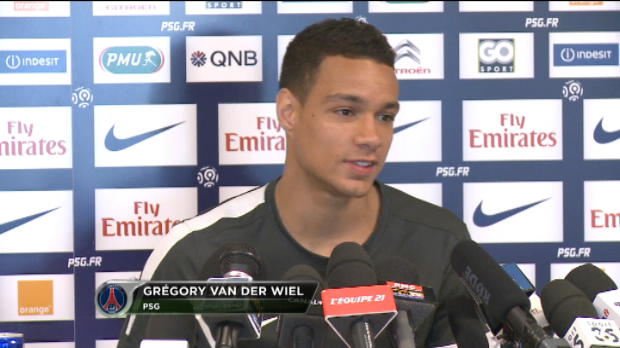 PSG - Van der Wiel : ''Perdre Ancelotti, ce serait triste''