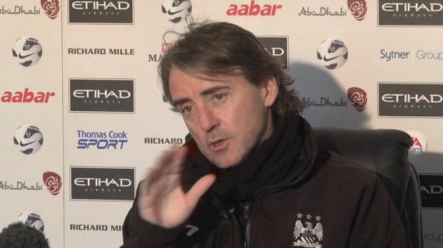 P.League - Man City, Mancini en grand d�fenseur du footbal anglais